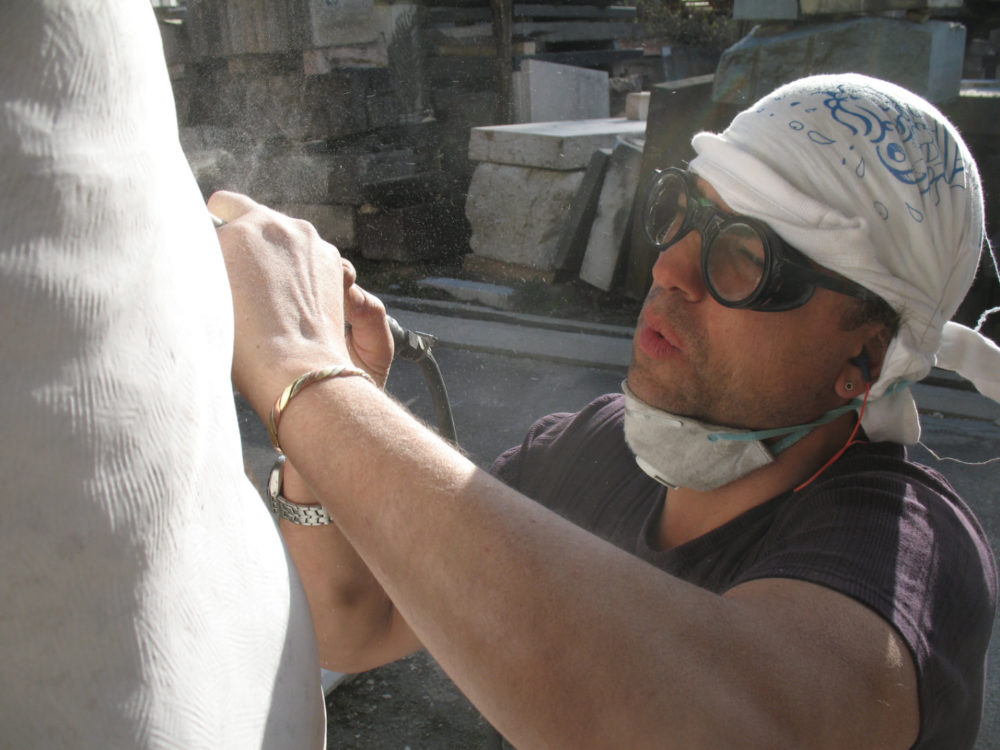 men-at-work-Attrait-du-vide