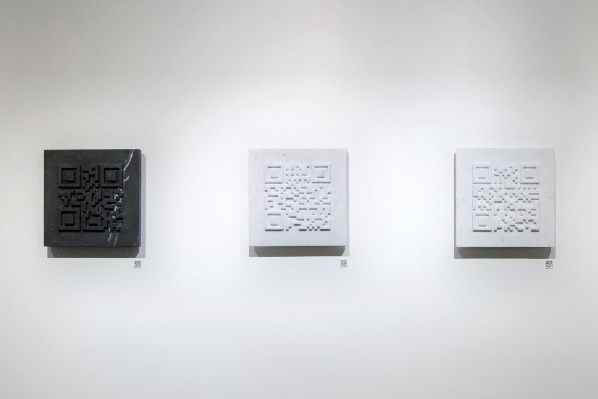 QR-code-black-face-white